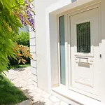 Luxury Seaside Villa Darl