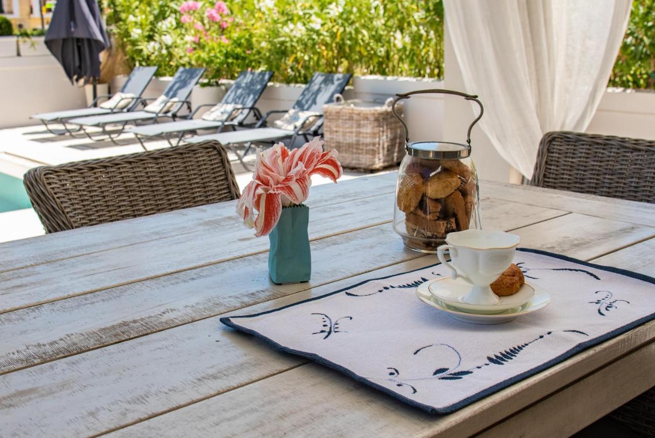 Luxury Seaside Darl Villa *